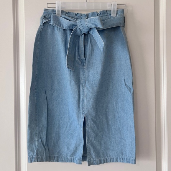 Forever 21 Denim Blue Pencil Skirt with Removable tie front belt - Picture 1 of 5